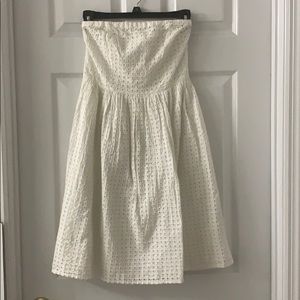 White strapless dress